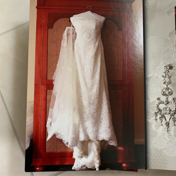 Melissa Sweet Dresses | Melissa Sweet Hallie Wedding Dress W Gorgeous Veil | Color: White | Size: 4 | Pm-98029515's Closet Melissa Sweet Dresses | Melissa Sweet Hallie Wedding Dress W Gorgeous Veil | Color: White | Size: 4 | Pm-98029515's Closet